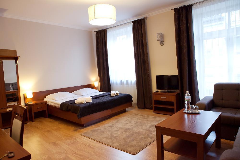 Hotel Srodmiejski Kielce Exterior foto